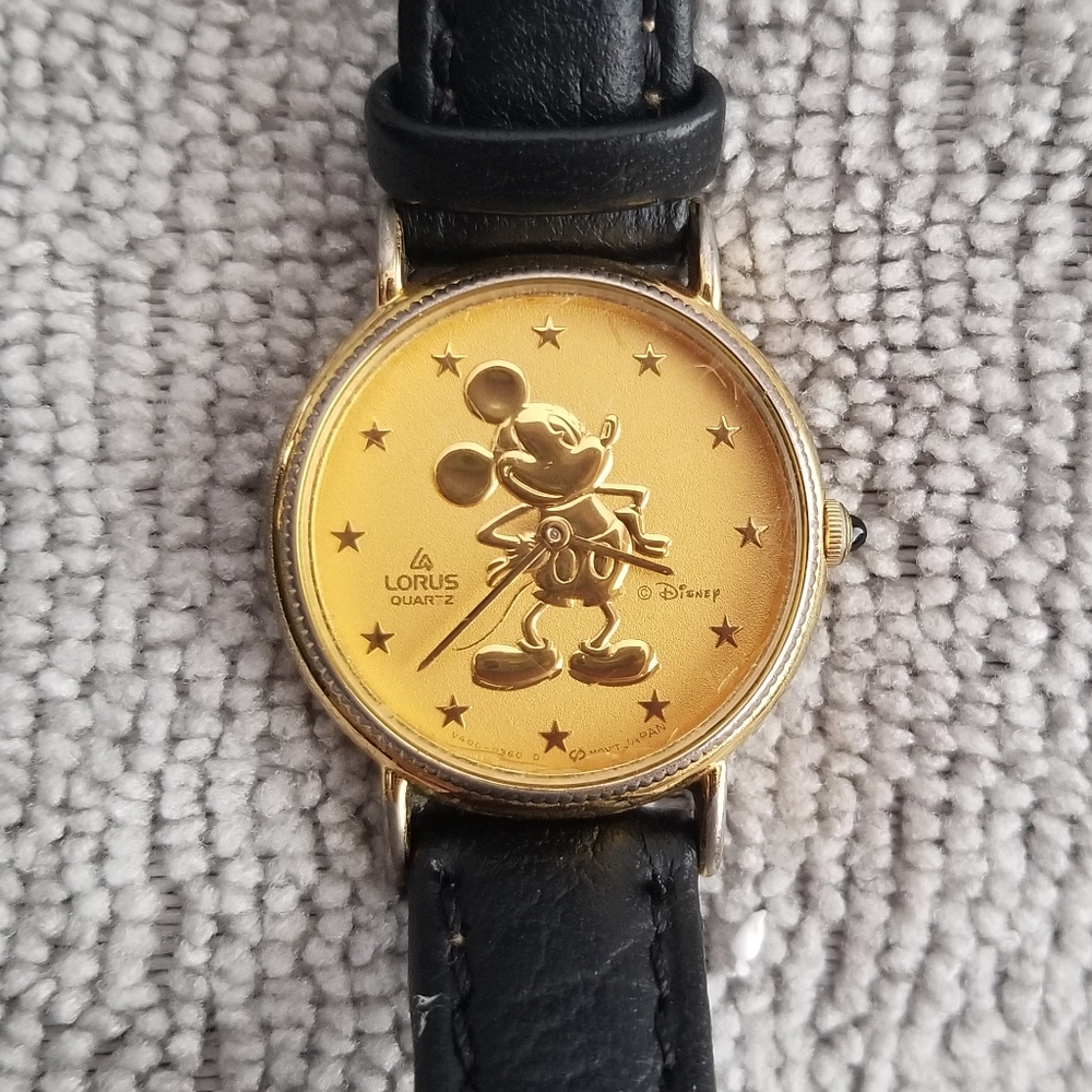Retired Mickey Mouse Lorus Quartz Disney Womens Watch